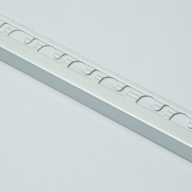 Projolly firkant Symetriclist eloksert alu 10 mm 270 cm